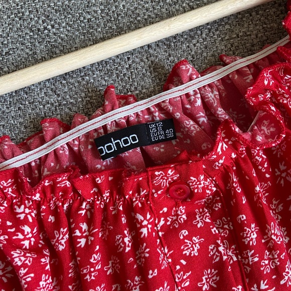 Boohoo bardot mini dress in red ditsy floral - Picture 3 of 5